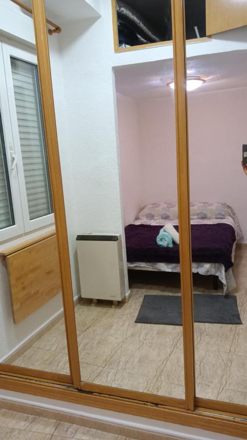 Habitacion Centrica Cerca De Gran Via Madrid Kültér fotó