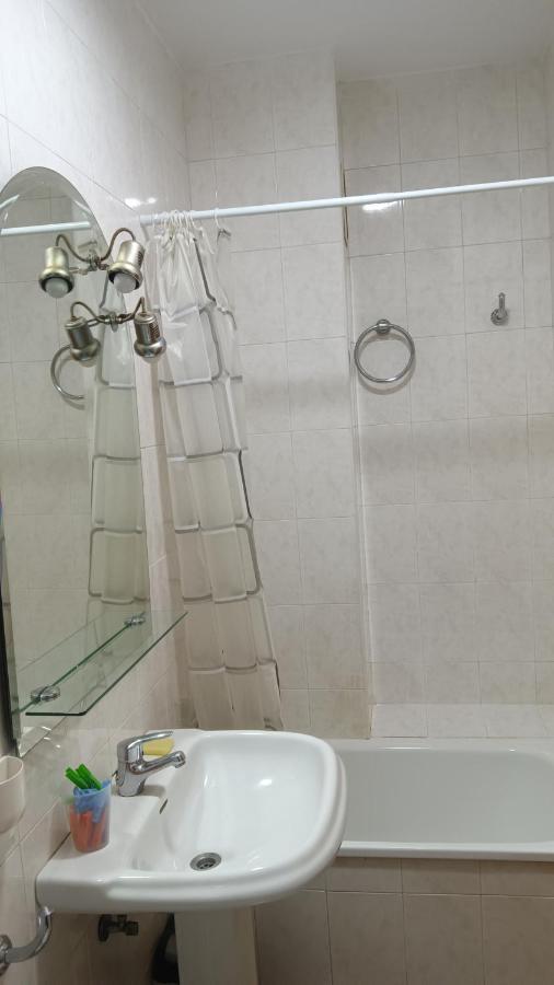 Habitacion Centrica Cerca De Gran Via Madrid Kültér fotó