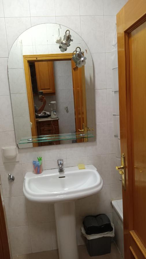 Habitacion Centrica Cerca De Gran Via Madrid Kültér fotó